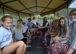 Djeca iz Udruge mladih Nova Ploče u obilasku Baćinskih jezera